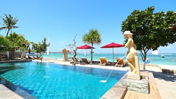 حمّام سباحة خارجي