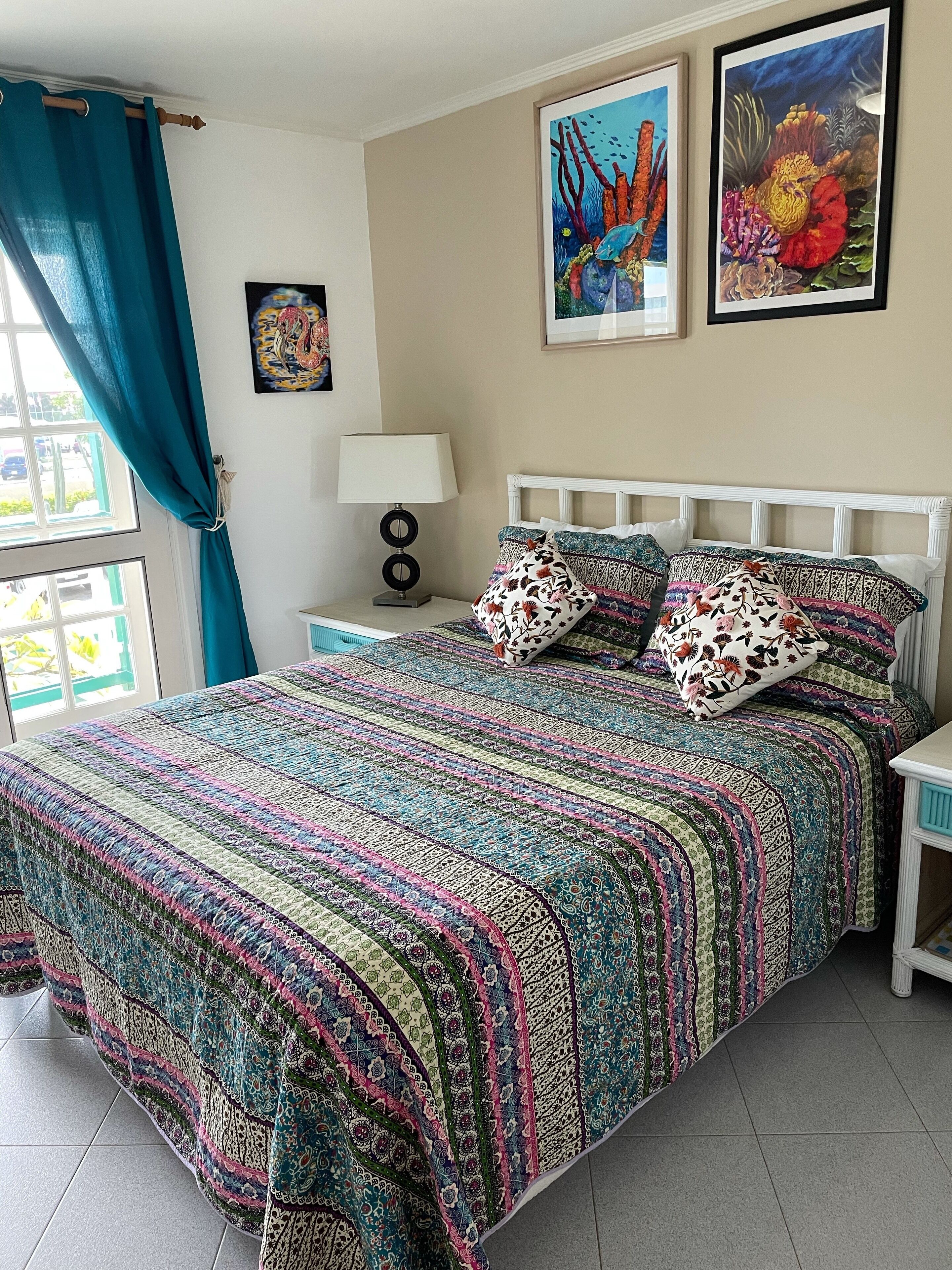 1 chambre, surmatelas, coffres-forts dans les chambres