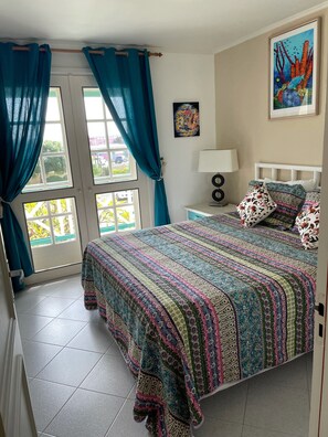 1 dormitorio, colchones con acolchado adicional, caja fuerte