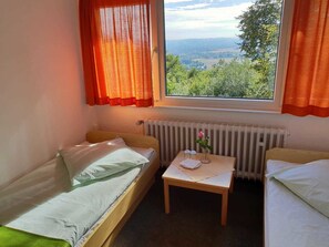 Single Room | Mountain view - Berghotel (Bad Oeynhausen)