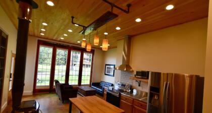 Fisherman’s Bay view converted boathouse