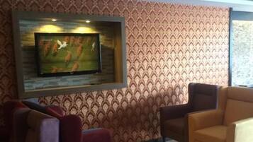 Coin salon dans le hall