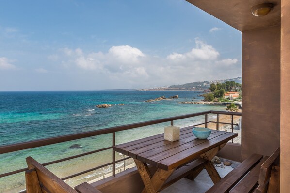 Appartamento, vista mare (Third Floor) | Vista balcone