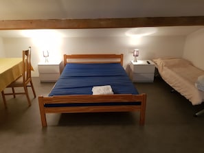 Room, Mezzanine (3) | 1 bedroom, individually furnished, iron/ironing board, free WiFi