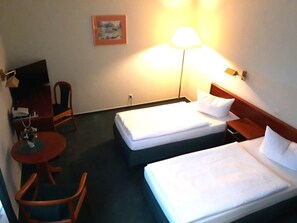 Desk, free WiFi - Hotel Brandenburg (Koenigs Wusterhausen)