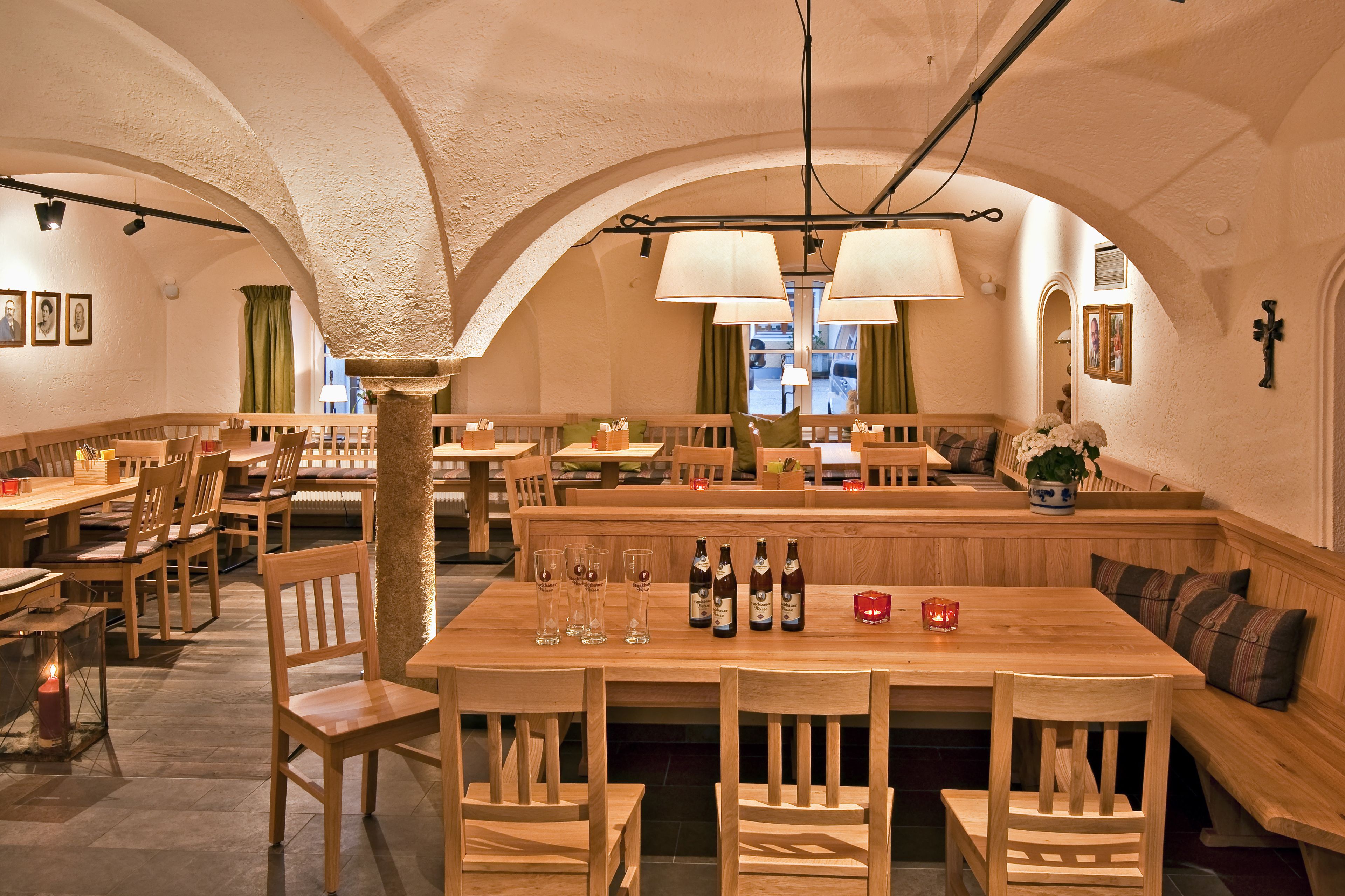 breakfast, lunch, dinner served; local cuisine