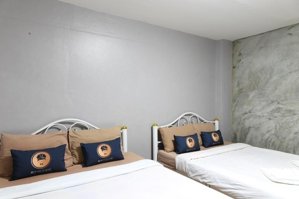 Deluxe Room | Free WiFi, bed sheets