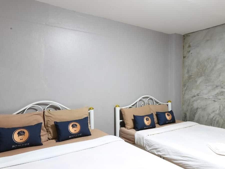 Deluxe Room | Free WiFi, bed sheets