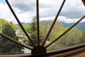 Interior - Mountain Escape w/ spectacular view - Near skiing and hiking (Beech Mountain)