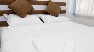 Desk, laptop workspace, free WiFi