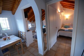 Traditional Apartment, 2 Bedrooms, Sea View (Attic) | 2 bedrooms, in-room safe, iron/ironing board, free WiFi - Edem Apartments (Corfu)