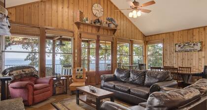Toledo Bend Lakehouse - Mid Lake Waterfront Accueil Sur le lac principal | Couchers de soleil incroyables!