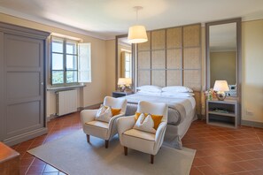 Suite estudio panorámica | Caja de seguridad en la habitación, wifi gratis y ropa de cama 