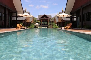 2 bedrooms, in-room safe, individually decorated, individually furnished - The Scene Cliss View Villa (Krabi)