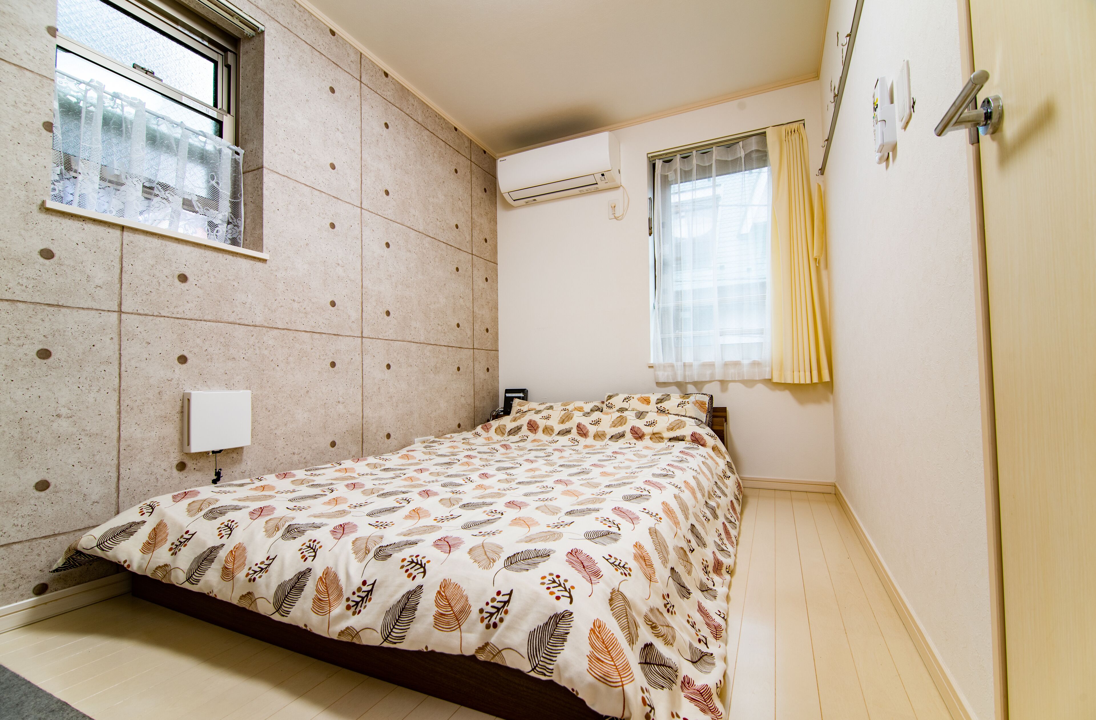 Apartment | Blackout drapes, free WiFi, bed sheets