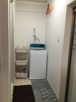 Apartment | Laundry