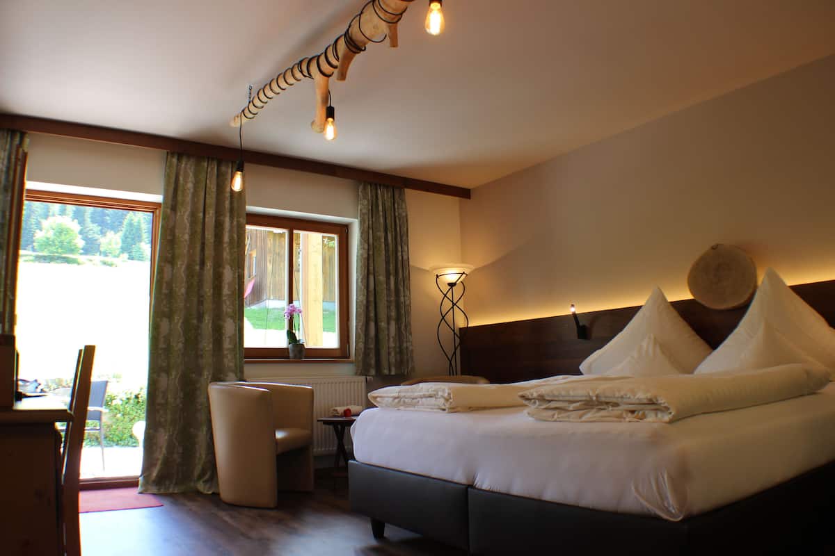 Habitación doble (Landliebe Deluxe) | Cunas, camas extra, wifi gratis y ropa de cama