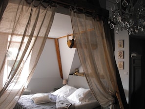 Suite, Ensuite, Garden View (Mésanges) - Chambres D'hôtes la Maison de Juliette (Valentigney)
