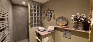 Quarto casal, suíte, vista para o jardim (Pâquerettes) | Banheiro