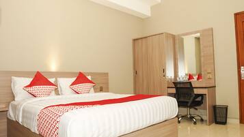 Standard Double Room | Desk, free WiFi