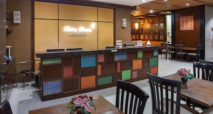 OYO 185 Roriz House