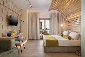 Deluxe-Studiosuite | Hochwertige Bettwaren, Zimmersafe, Verdunkelungsvorhänge