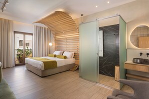 Deluxe Studio Suite | Premium bedding, in-room safe, blackout curtains, soundproofing - Agave Suites (Chania)