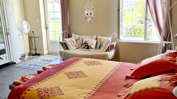 Klassieke tweepersoonskamer, uitzicht op tuin | 1 slaapkamer, gratis wifi