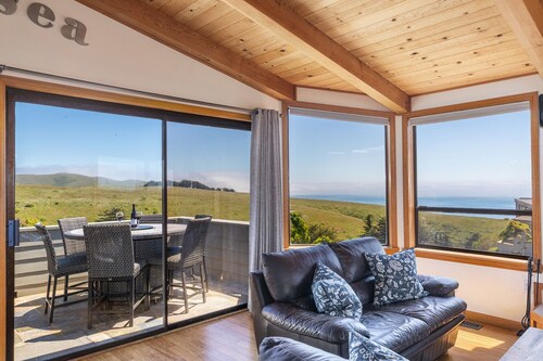 Beautiful South Harbor Home with Great Ocean Views  Point View House