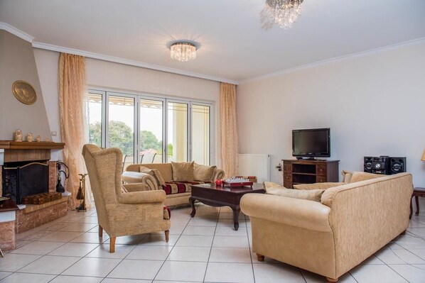 公寓 | 客廳 | 平面電視