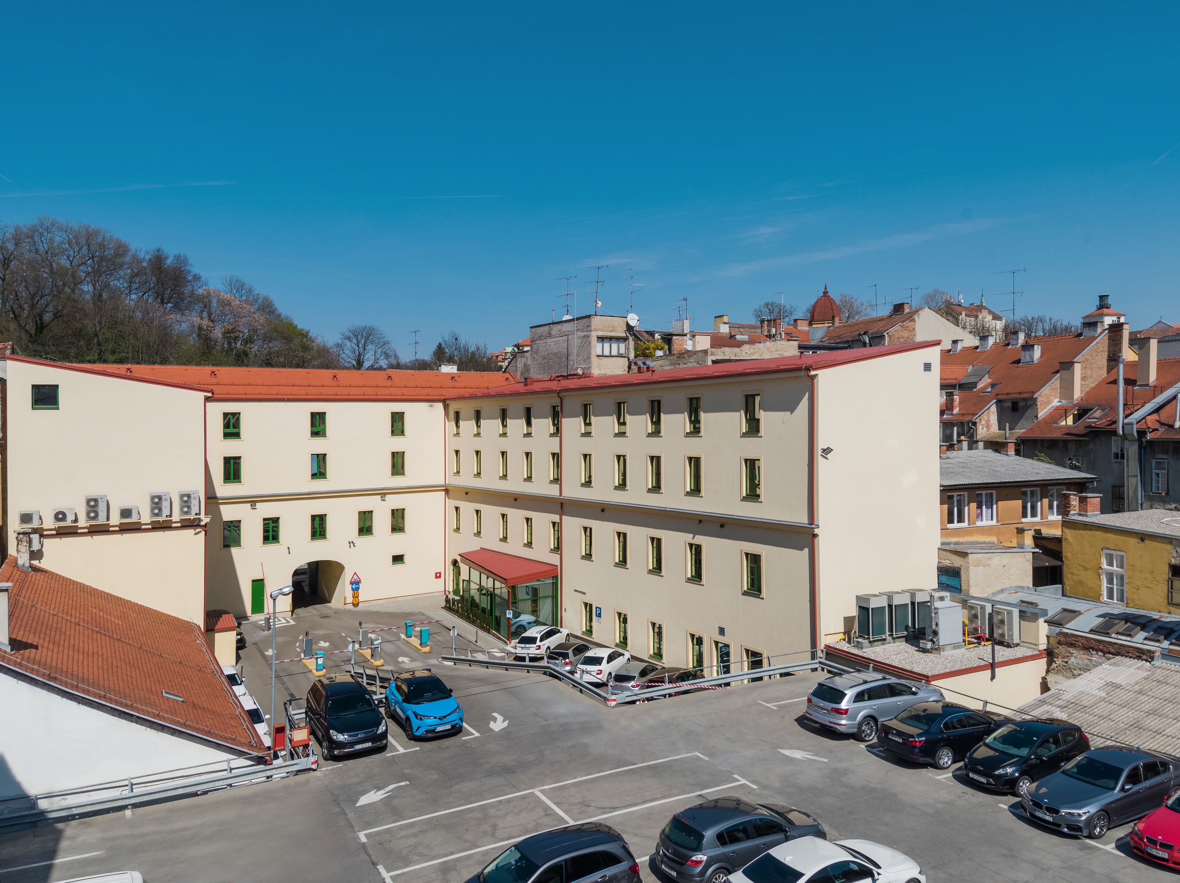 self-parking (surcharge) 20 per night