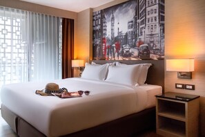 In-room safe, blackout curtains, iron/ironing board, free WiFi - GLOW INN South Pattaya (Pattaya)