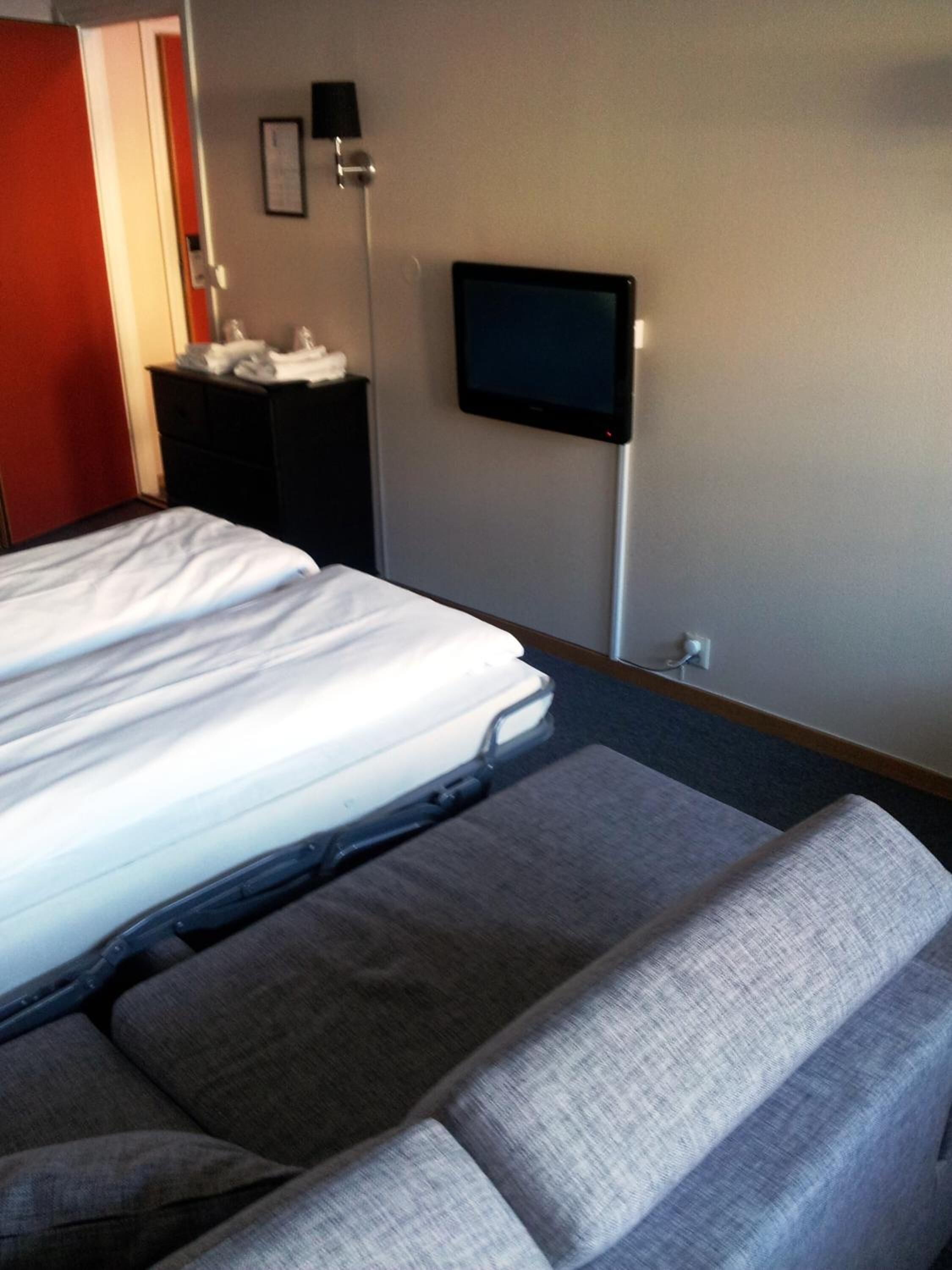 desk, soundproofing, iron/ironing board, cots/infant beds