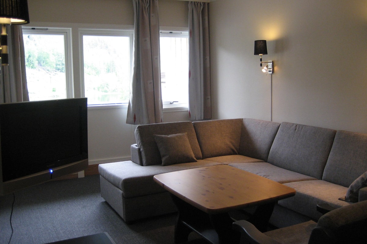 Family Room | Desk, soundproofing, iron/ironing board, cribs/infant beds