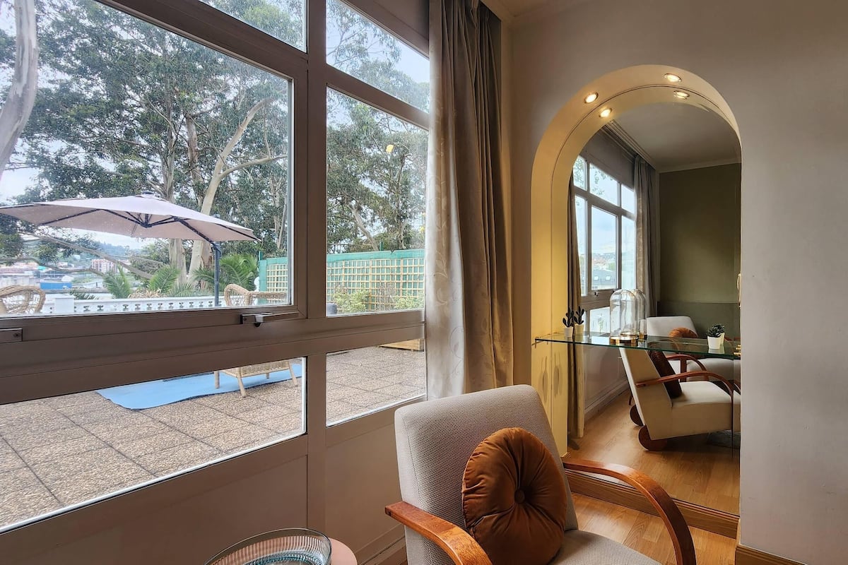 Phòng Suite, 1 giường cỡ king, không hút thuốc | Minibar, két bảo mật tại phòng, bàn, màn/rèm cản sáng 
