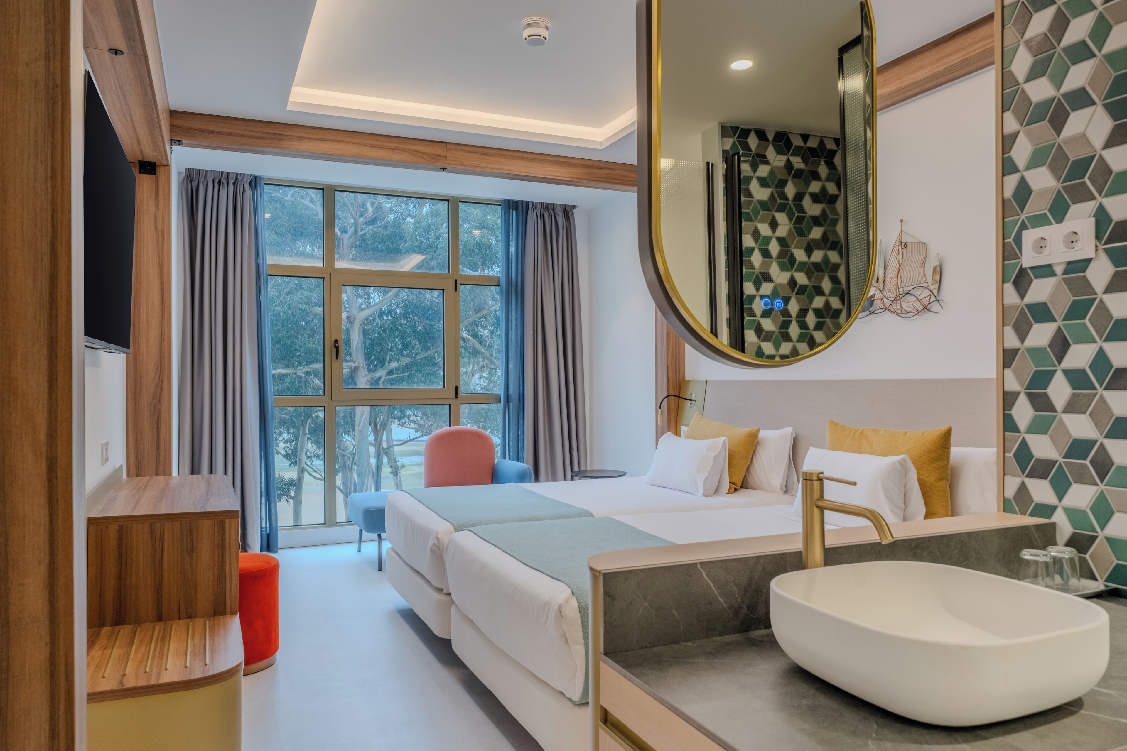 Minibar, in-room safe, desk, blackout curtains