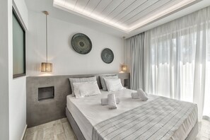 Premium bedding, in-room safe, individually decorated - Dannas Boutique Apartments (Zakynthos)