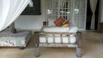 Klassieke villa, 4 slaapkamers, uitzicht op zee | Terras