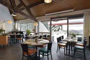 Café da manhã continental grátis todos os dias