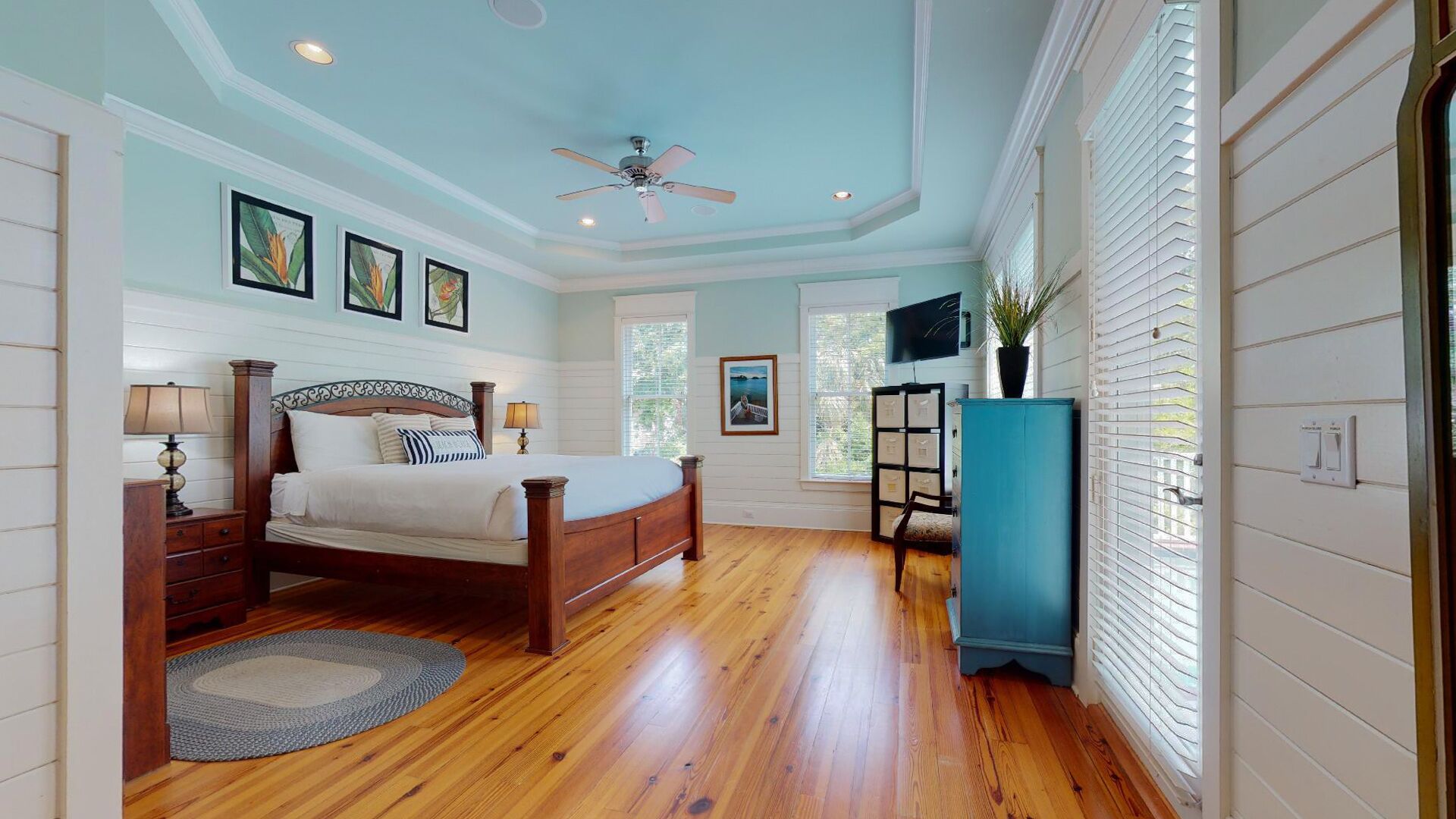 6 bedrooms, iron/ironing board, free WiFi, bed sheets