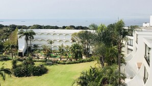 Apartment (517) | In-room safe, laptop workspace, soundproofing, iron/ironing board - Breakers Resort Apartments (Umhlanga)