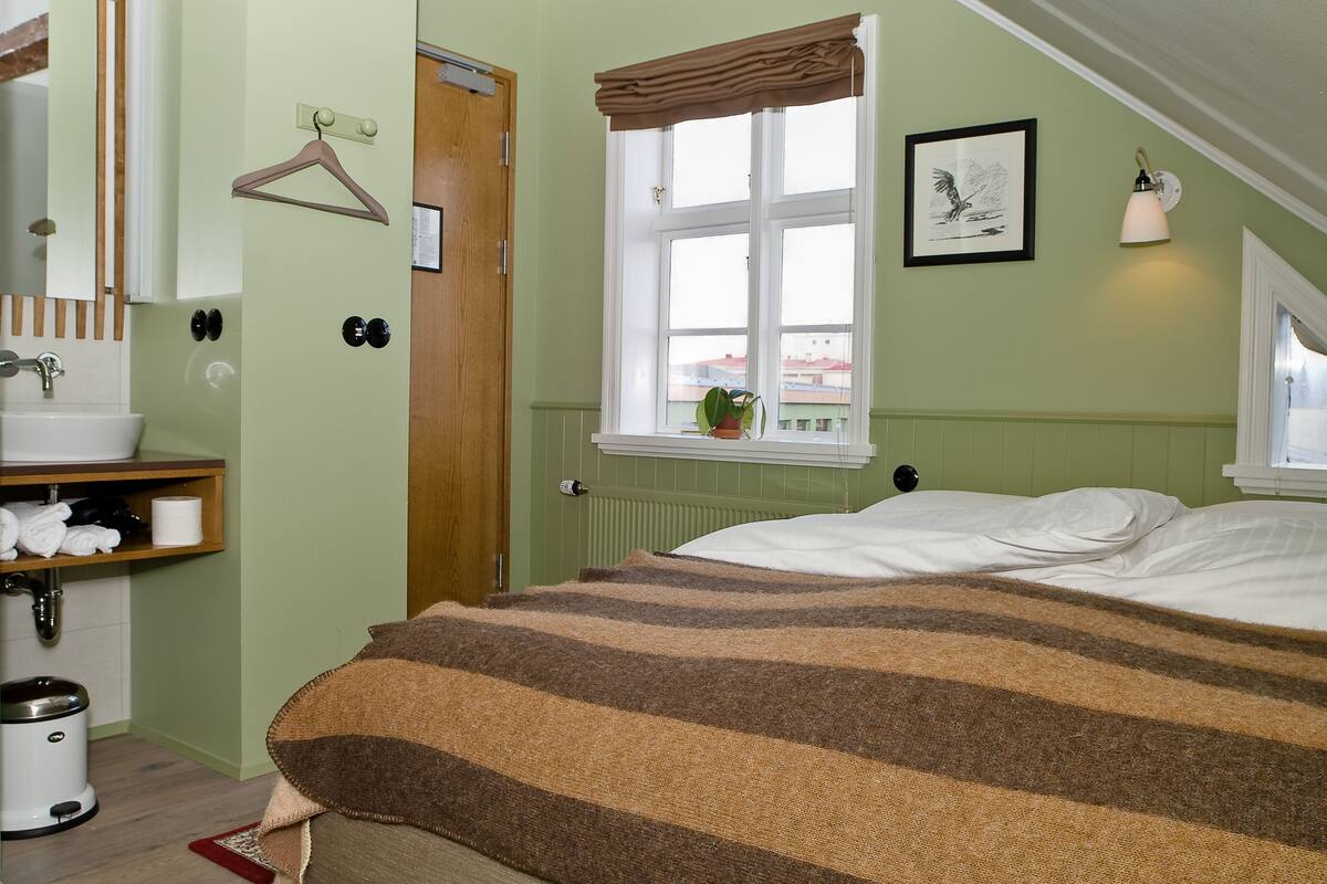 Standard Double Room, 1 Double Bed, Non Smoking | Blackout curtains, free WiFi, bed sheets