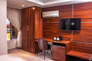 Suite, 1 Queen Bed, Non Smoking | Room amenity - Joshesther Olive Hotel (Lagos)