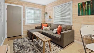 Smart TV, Netflix, streaming services