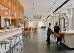 3 bars/lounges - Lufthansa Seeheim - More than a Conference Hotel (Seeheim-Jugenheim)