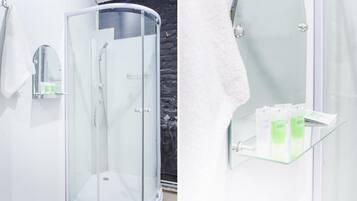 Douche de la salle de bain