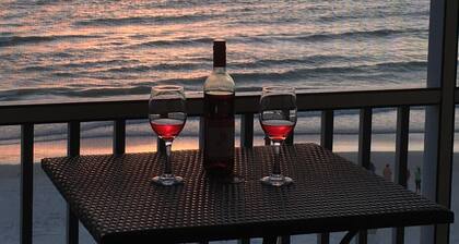 BEAUTY ON THE BEACH! FULL GULF VIEW!!!