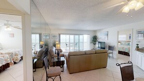 Smart TV, DVD player - BEAUTY ON THE BEACH! FULL GULF VIEW!!! (Sarasota)