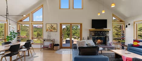 TV, fireplace, video games
