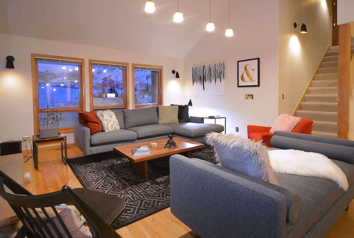 TV, fireplace, video games